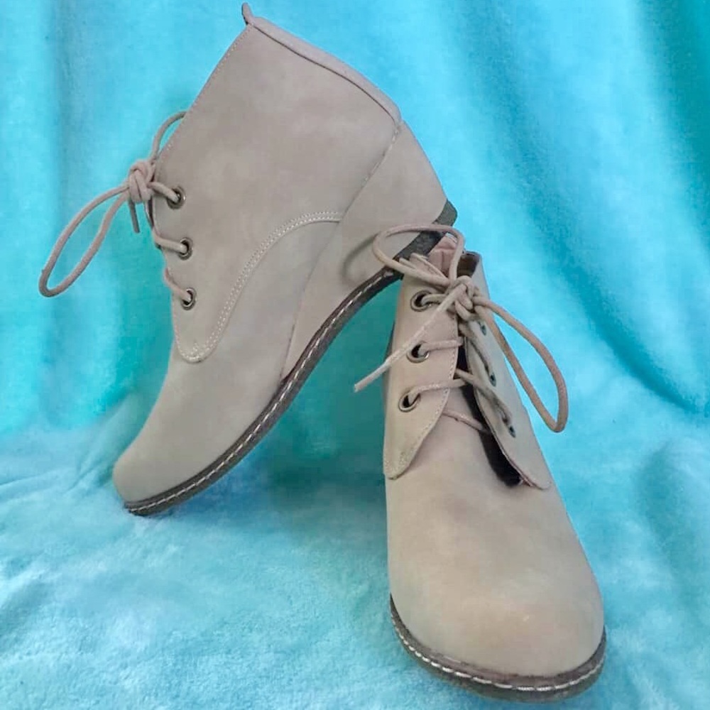 Nature Breeze Tan Wedge Ankle Boots